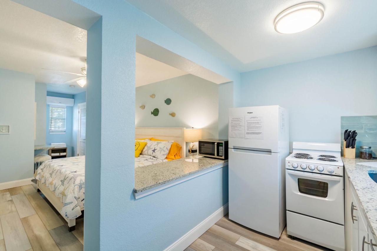 Upham Beach Inn St. Pete Beach Εξωτερικό φωτογραφία