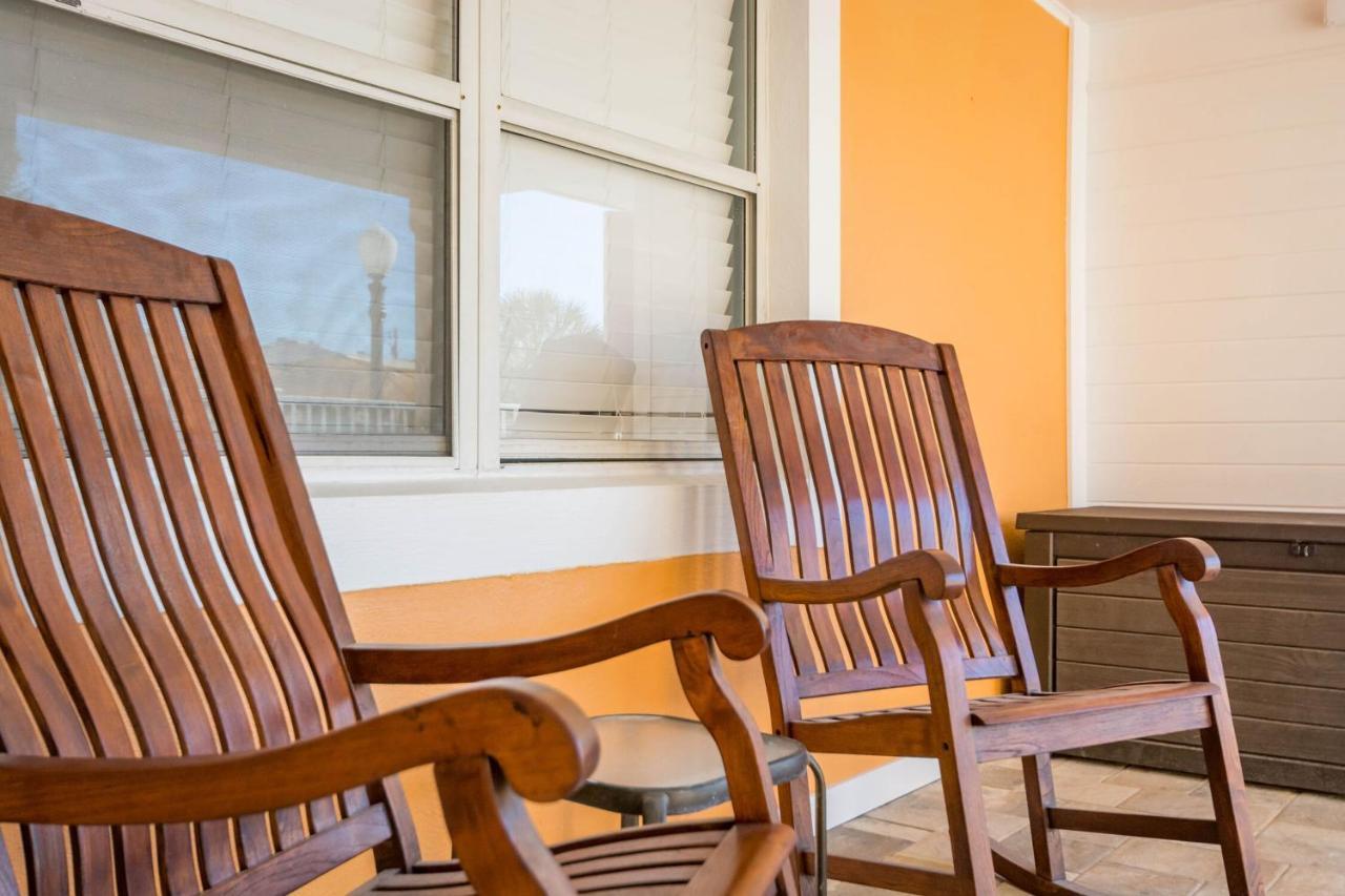 Upham Beach Inn St. Pete Beach Εξωτερικό φωτογραφία