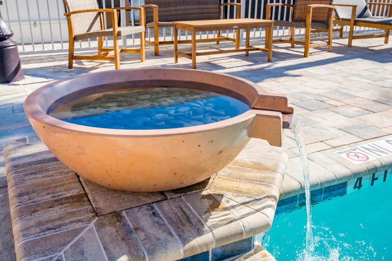 Upham Beach Inn St. Pete Beach Εξωτερικό φωτογραφία