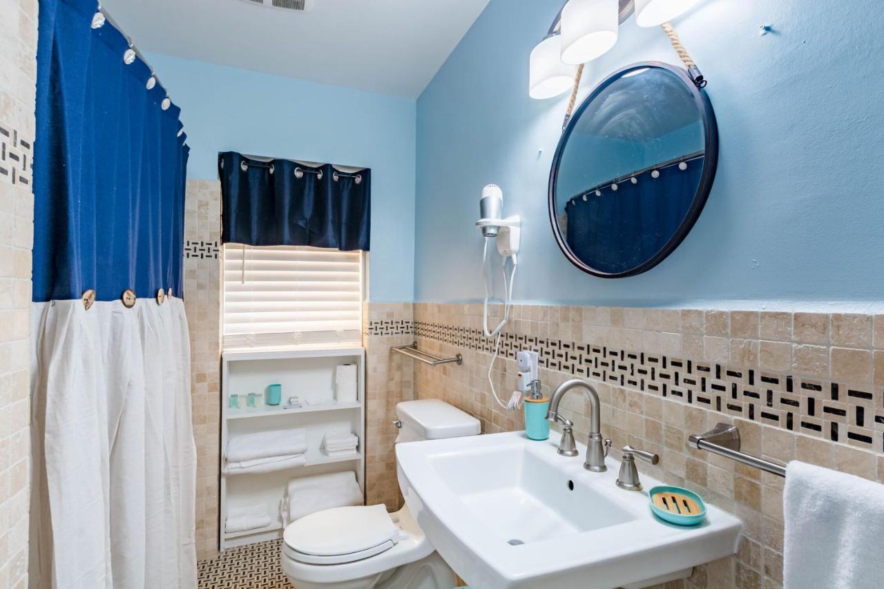 Upham Beach Inn St. Pete Beach Εξωτερικό φωτογραφία